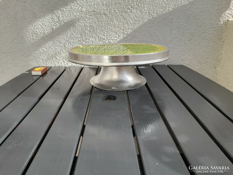 Retro metal rotating serving table centerpiece