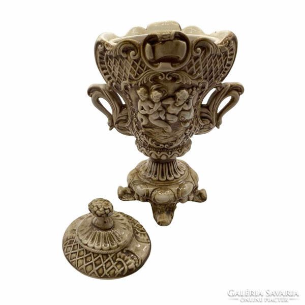 Covered urn vase - m1334