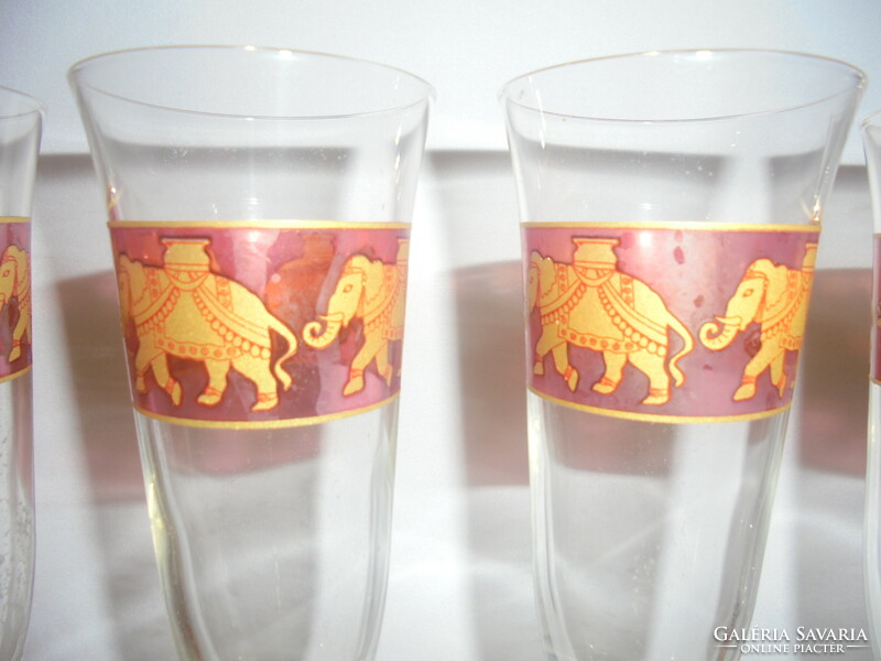 Champagne glass with elephant decor - seven pieces together