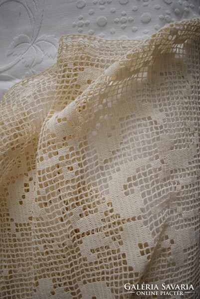 Old crochet crochet rose pattern curtain, light ecru color, handmade 135 x 75 cm