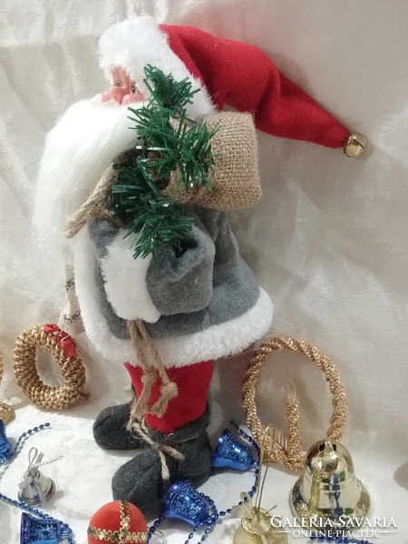 Old Christmas decorations, musical moving Santa Claus, with video!