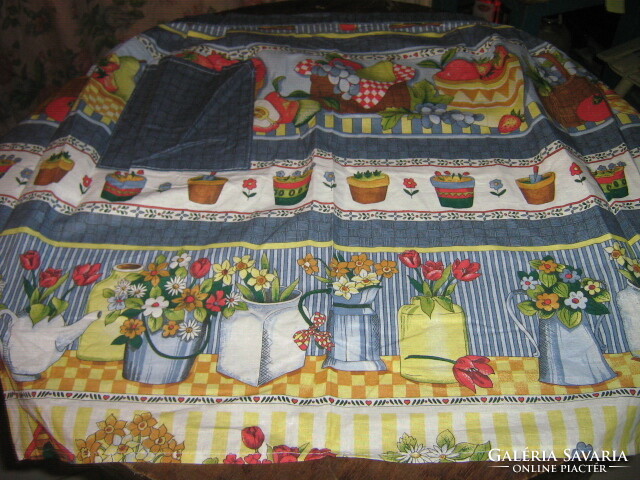 Beautiful vintage floral orchard pocket apron + quilted doily