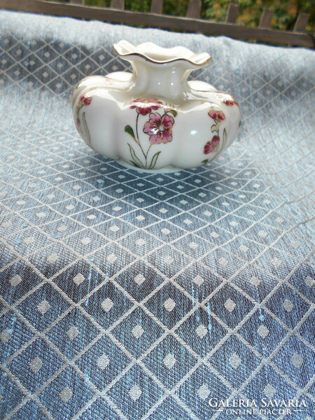 Zsolnay  porcelán gerezdes   váza