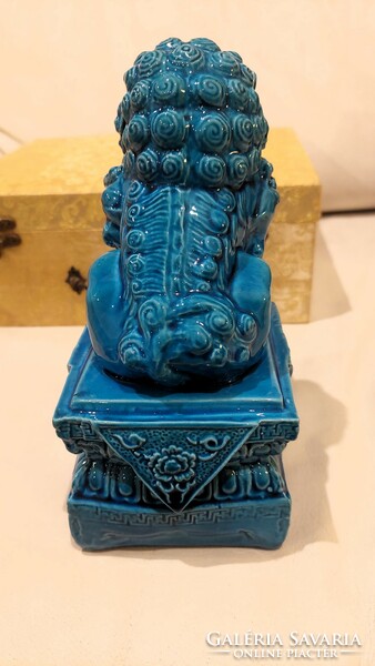 Jelzett kínai, kék, Foo kutya porcelán szobor díszdobozban, táskával, hibátlan, ajándékozható