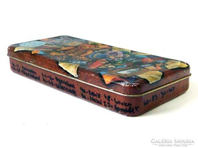 Silver crane metal pen holder, tin box decorated with pictures of antique toys, souvenirs