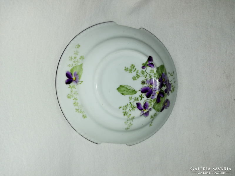 Violet-patterned porcelain marked food barrel lid