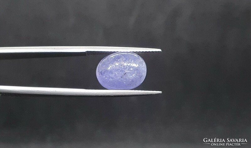 Tanzanite cabochon 7.19 Carats. With certification.