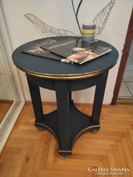 Egyedi stílusban felújított art deco kávézóasztal szalonasztal
