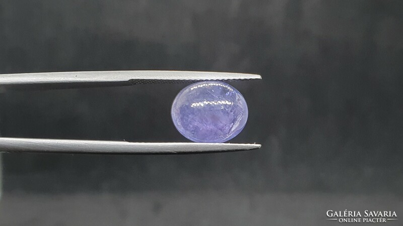 Extra tanzanite cabochon 5.07 Carats. With certification.