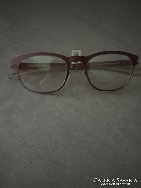 Mykita Jackie márkájú  dioptriás szemüveg keret