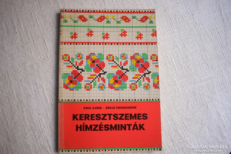 Cross stitch embroidery patterns book, Ilona Paul, Zsille Zsigmondné, 1976 Budapest