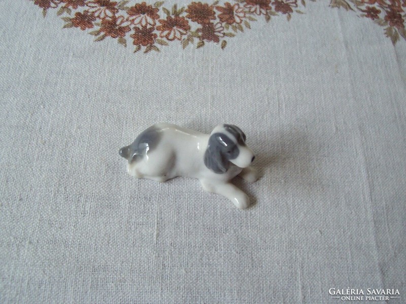 Tiny dog (metzler-ortloff) and bird marked pieces