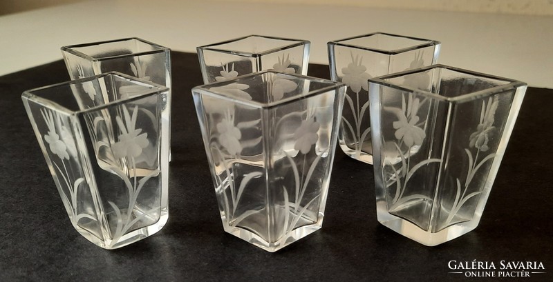 6 art deco polished rhombus shaped liqueur glasses