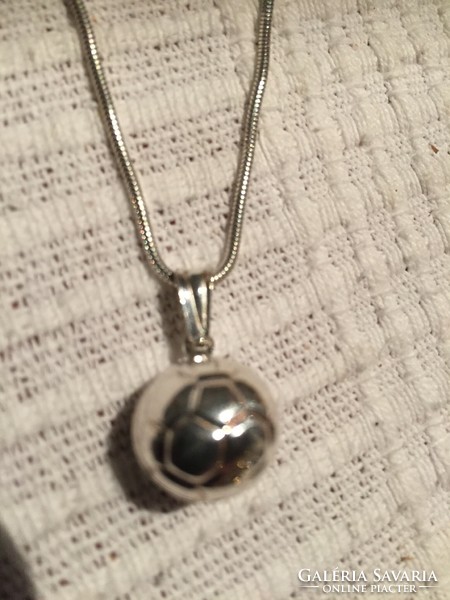 Silver, snake necklace with soccer ball pendant, marked, 70 cm, 6.6 gr (gyfd)