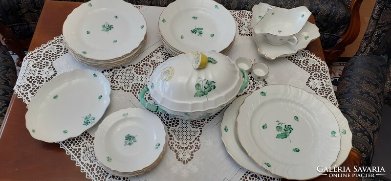6 Personalized Herend dinnerware set with green flower pattern (24 pieces)