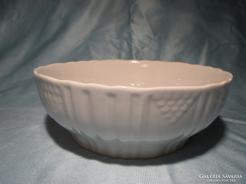 The white Zsolnay wall bowl is part of the Hungarian series