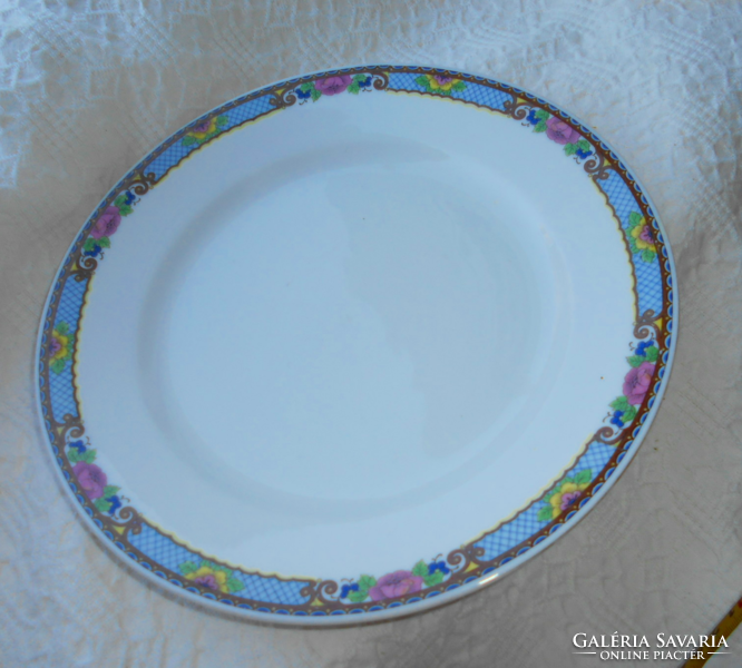Antik cseh Viktória virágmintás porcelán tányér