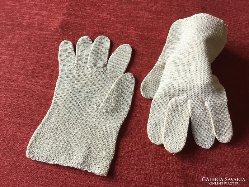Antique crochet gloves from the 1930s