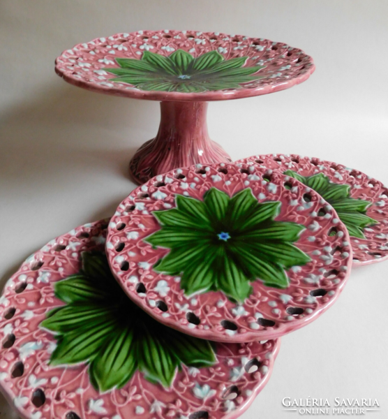 Körmöcbánya antique majolica pedestal bowl with lily of the valley pattern, with three plates