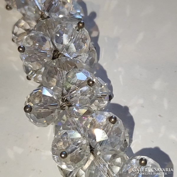 Gyönyörű kristály nyakék hasított bőrön 50 +10cm