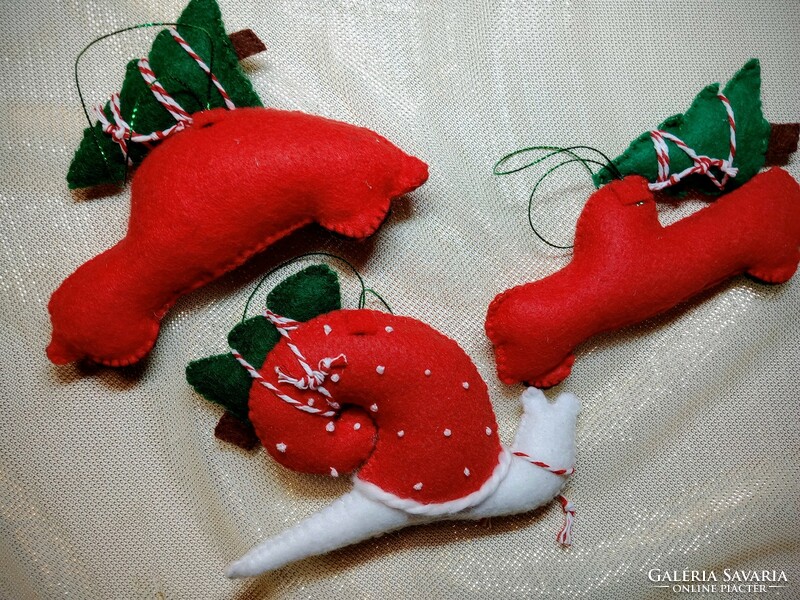 Karácsonyfadísz - Pici piros fenyővel - 3 darabos