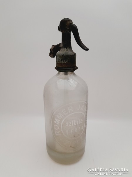 Mrs. János Rommer, zircz, soda bottle with the same head