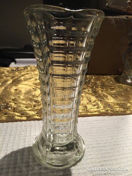 Cast glass vase (78)