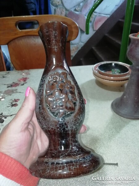 Ceramic vase 26. It is in the condition shown in the pictures