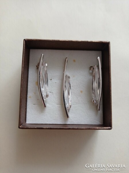 Silver set for sale in good condition. Sizes on the photo unknown stone, showy, beautiful jewelry.