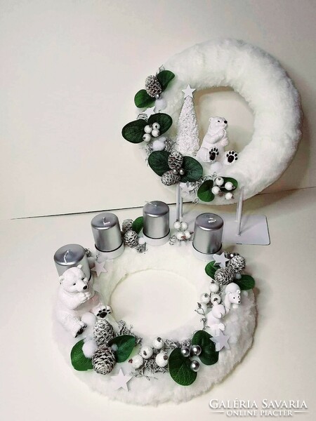 Advent wreath and door decoration set with polar bears, snowy white