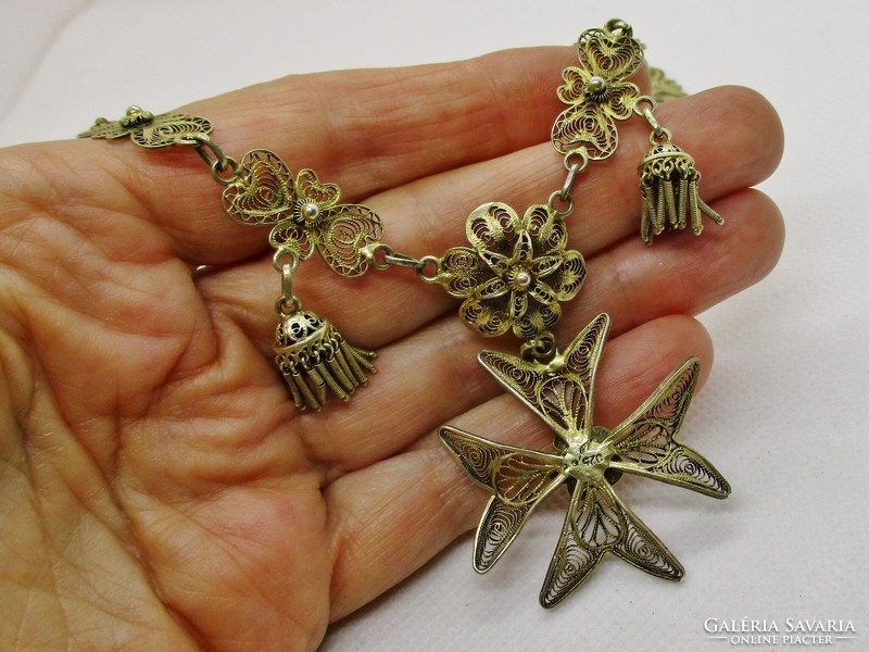 Gyönyörű antik aranyozott ezüstnyakék máltai kereszt medállal