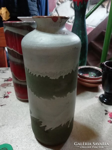 Ceramic vase 28. It is in the condition shown in the pictures