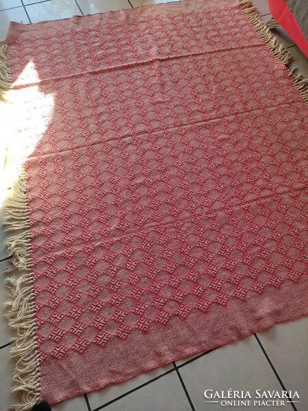 Vintage woven carpet/ tapestry/ bedspread