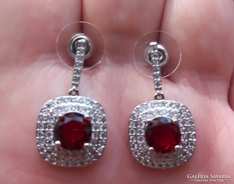 Red zirconia drop earrings