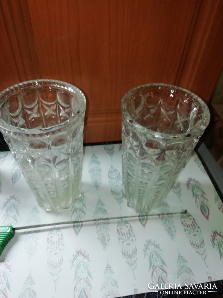 Retro Üveg vázák párban a képeken látható állapotban