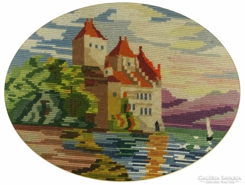 1P358 old castle tapestry in an oval-shaped gilded frame 46 x 57 cm