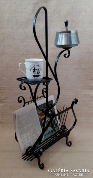 Régi szocreál violinkulcs alakú kávéházi hamuzó. pohár és újságtartó. Restaurált