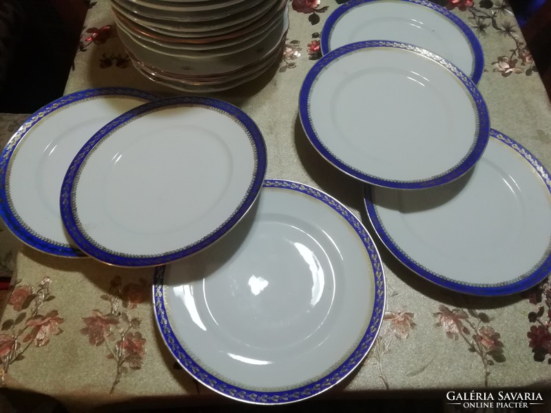 Antique porcelain plates 6 pieces 37. . In the condition shown in the pictures