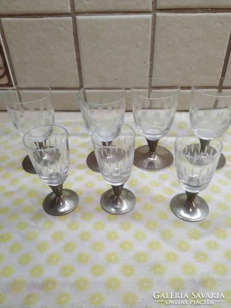 Cut glass glass with metal base 4+3 pieces for sale! Kupica 7 pcs for sale!