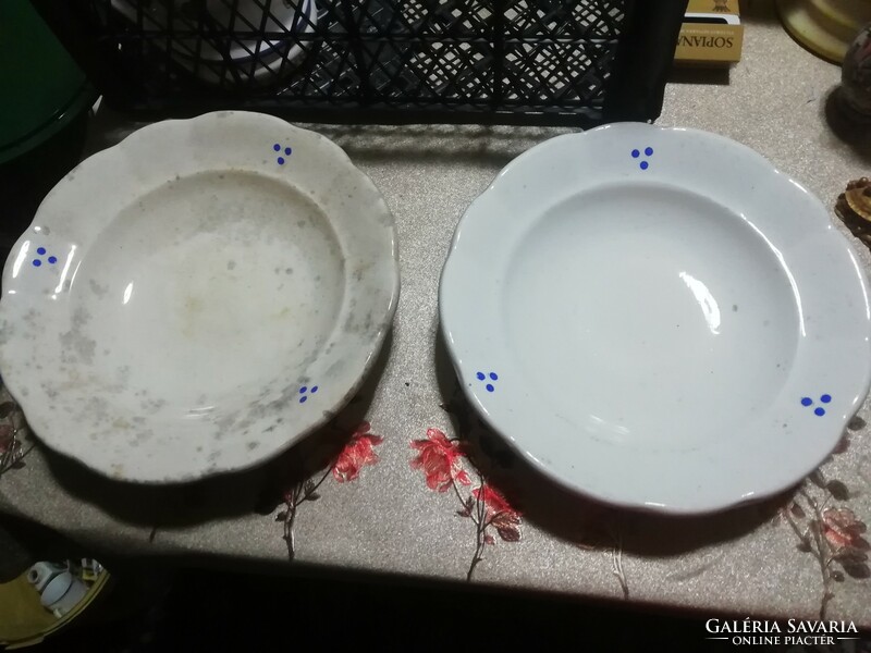 Pair of antique granite plates2. It is in the condition shown in the pictures