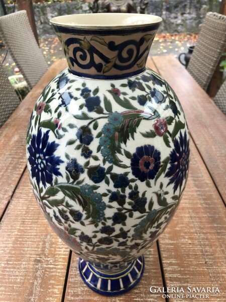 Large vase by Zsolnay. 48 cm. From 1880.