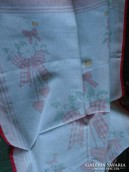 New, soft, fluffy cotton hand towel. 67 X 50 cm.