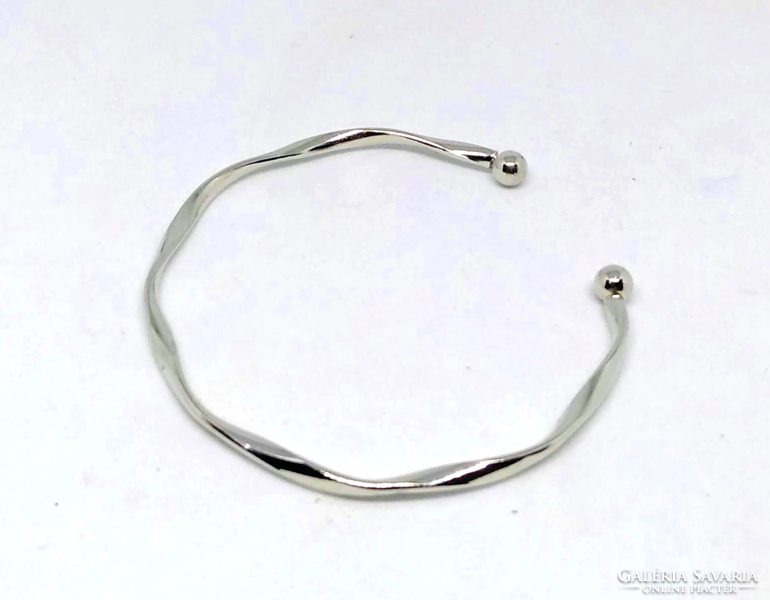 Minimalist wavy silver bracelet 323
