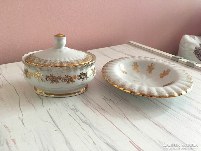 Beautiful gilded porcelain ashtray + bonbonnier, jewelry holder set