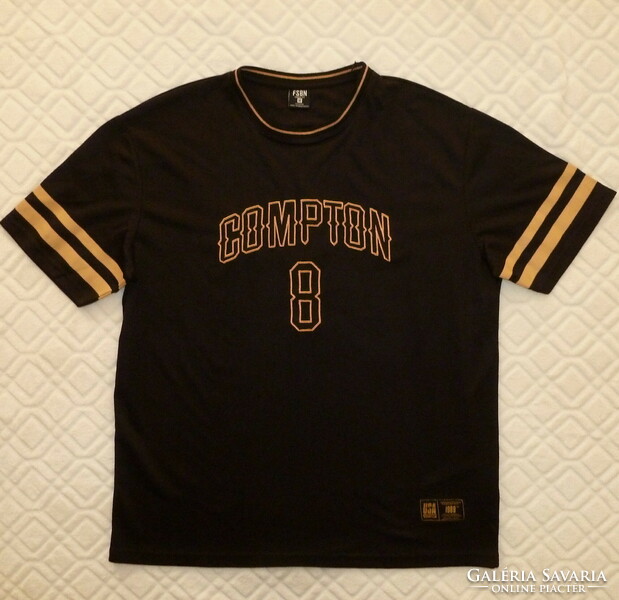 * Compton, california gangsta rap * men's t-shirt