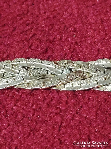 Aranyozott fém nyaklánc