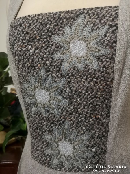 Size 36-38 dirndl, Tyrolean trachten, Bavarian wool dress sunflower