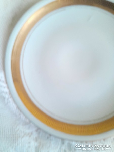 Alföldi  arany  szélü tányér