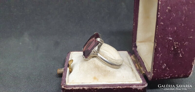Never worn antique silver ring ix.