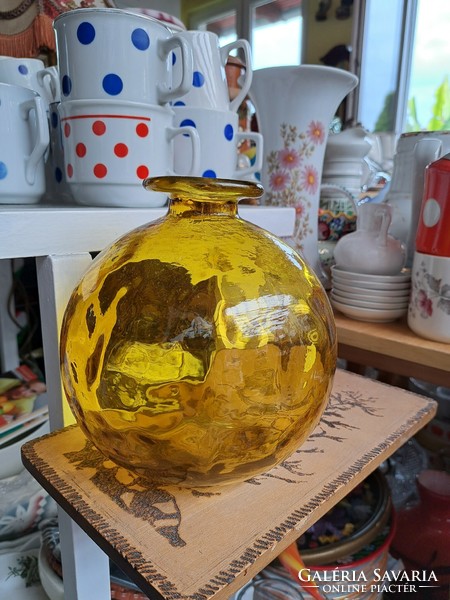 Gyönyörű sárga retro üveg váza Gyűjtői mid-century modern  lakásdekoráció hagyaték
